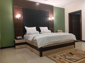 Quarto casal clássico | Wi-Fi de cortesia