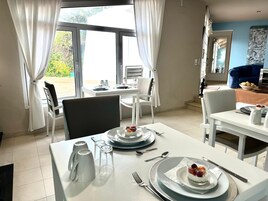 Desayuno buffet incluido todos los días 