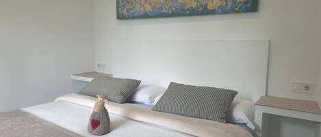 Villa Elite - trädgård | Allergitestade sängkläder, duntäcken och memory foam-madrasser