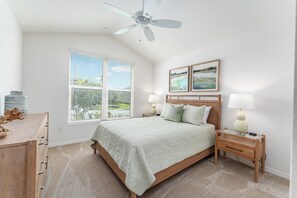 3 slaapkamers, een bureau, een strijkplank/strijkijzer, gratis wifi