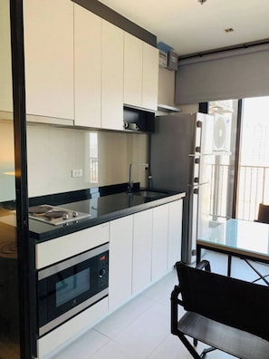 Condo, 1 Bedroom, Accessible, Smoking | Interior
