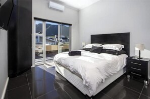 5 dormitorios, tabla de planchar con plancha, wifi y ropa de cama