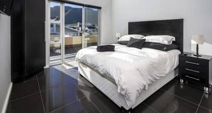 C-Onrus, Pool, Seaview, 5Bed, 5Bath, Bar, BBQ