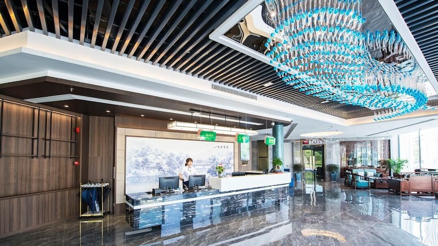 TaoliYijia Porcelain Culture Hotel