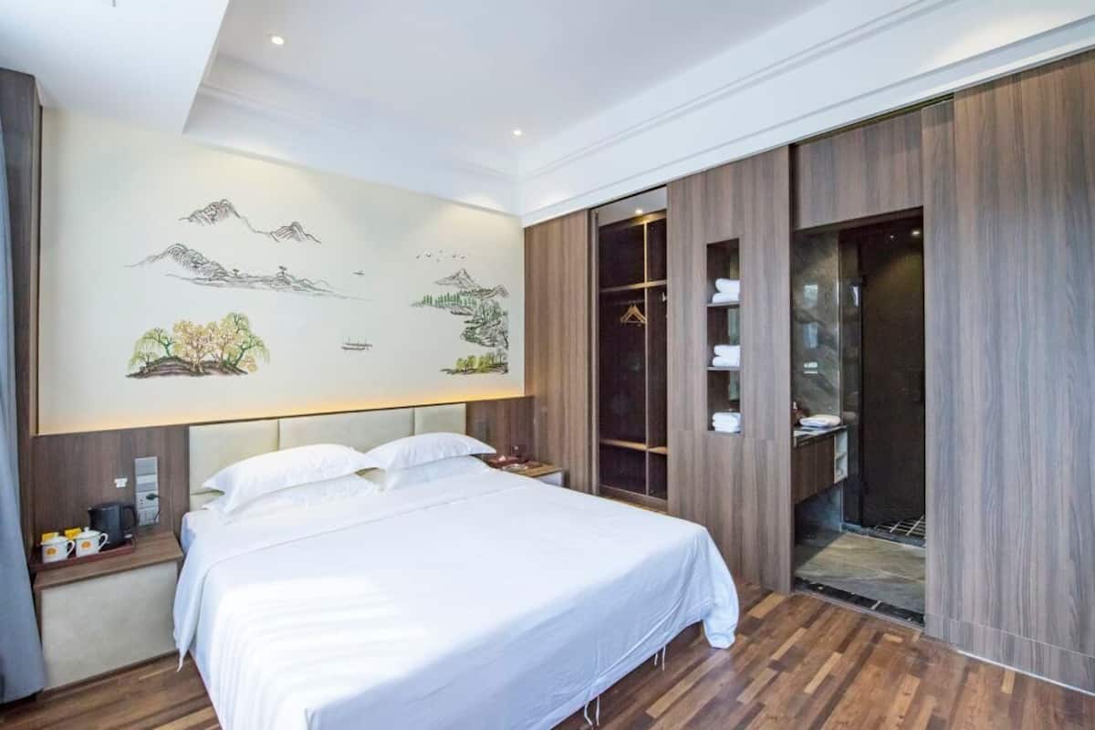 Deluxe Single Room | Living area