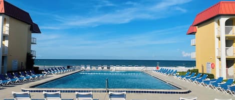 Piscine extérieure, piscine chauffée