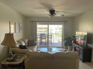 Smart TV, video games, DVD player