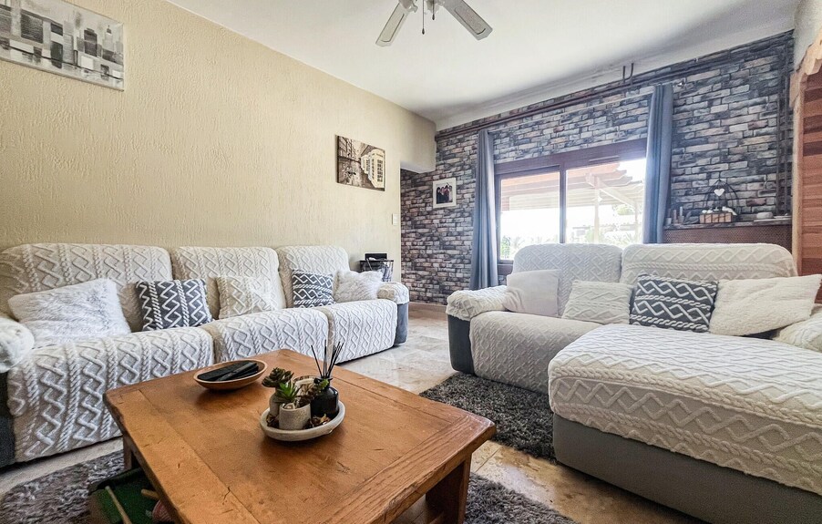 Awesome Home In Arles - Arles