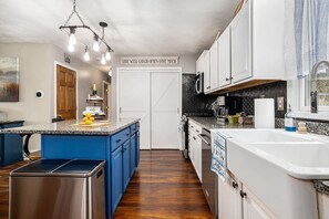 Fridge, microwave, oven, stovetop - Renovated and Luxe Lake House (Plainwell)