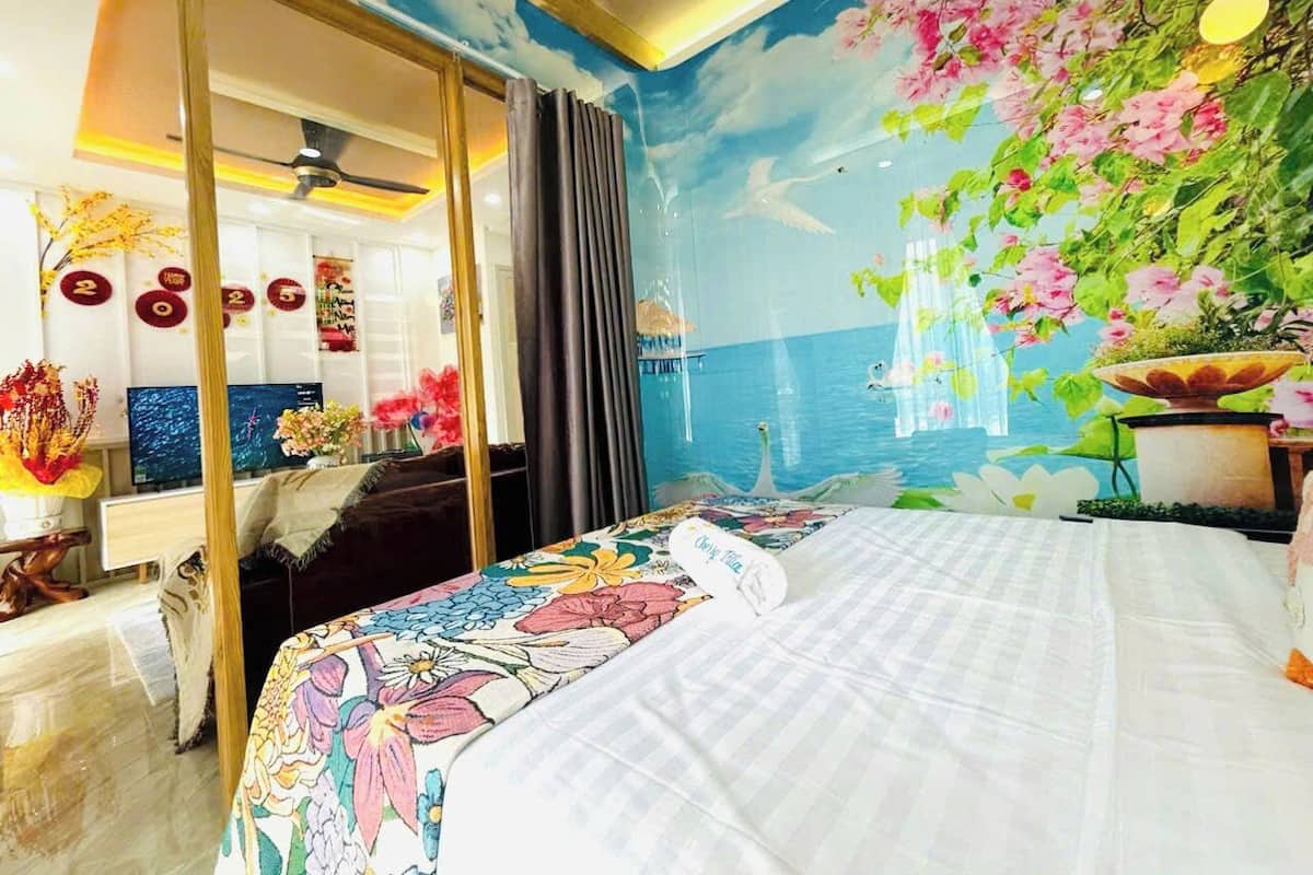 Deluxe Villa, 4 Bedrooms, Balcony, Courtyard View | Desk, free WiFi
