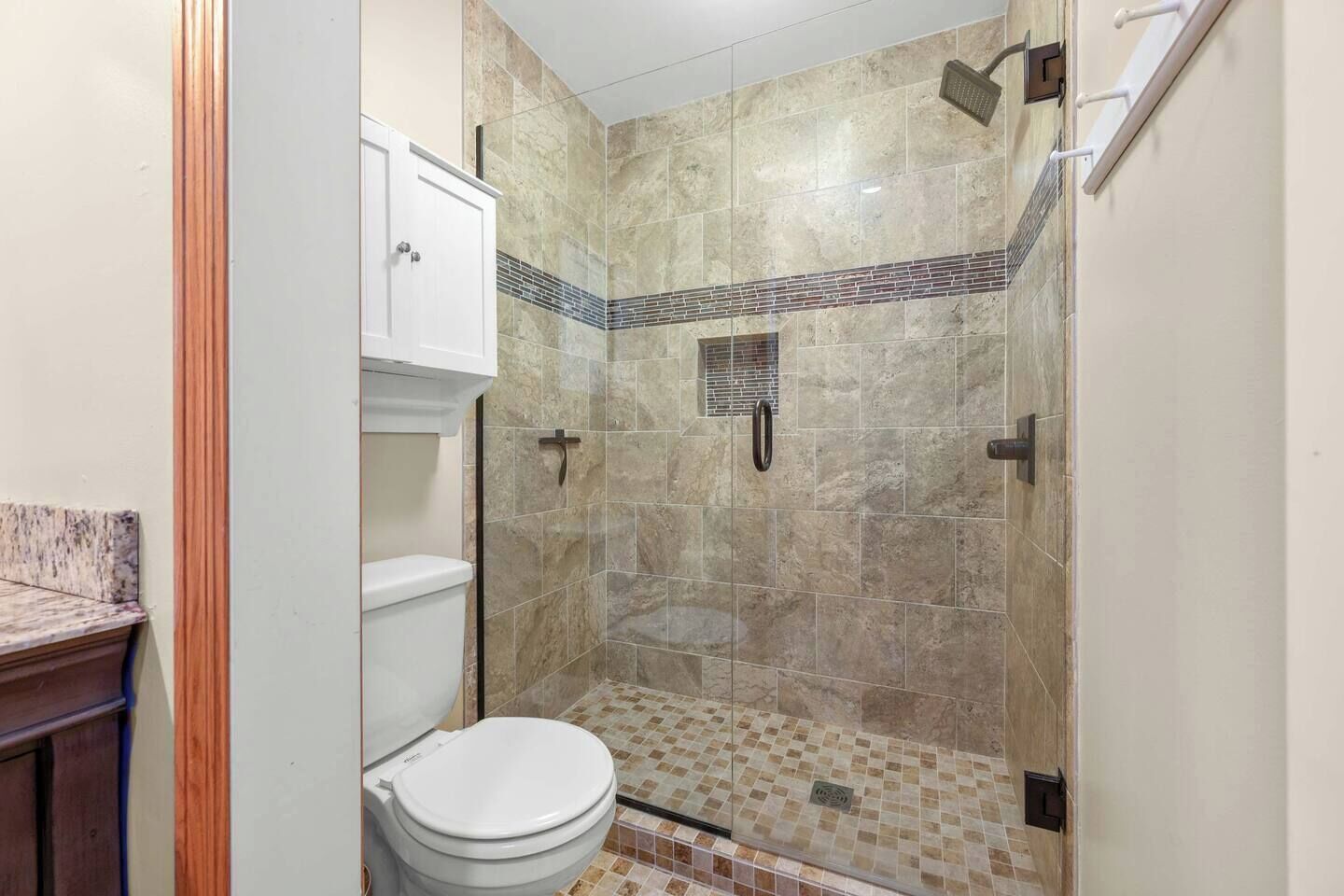Hair dryer, towels