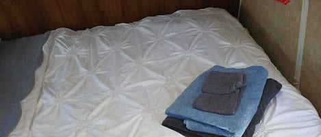 1 chambre, fer et planche à repasser, Wi-Fi, draps fournis