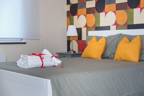 Kamar Single Standar | Seprai premium, selimut bulu angsa, dan busa memori