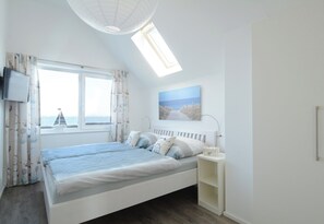 2 chambres, fer et planche à repasser, lit parapluie, Wi-Fi gratuit