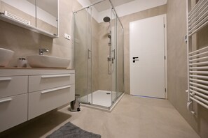 Shower, hair dryer, towels - Beautiful Villa Zara Blu with pool (Briševo)