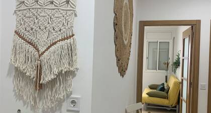 SAND AND SALT, terrace 25 mts, air conditioning and direct access to the pool.