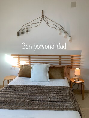 3 bedrooms, iron/ironing board, Internet, bed sheets