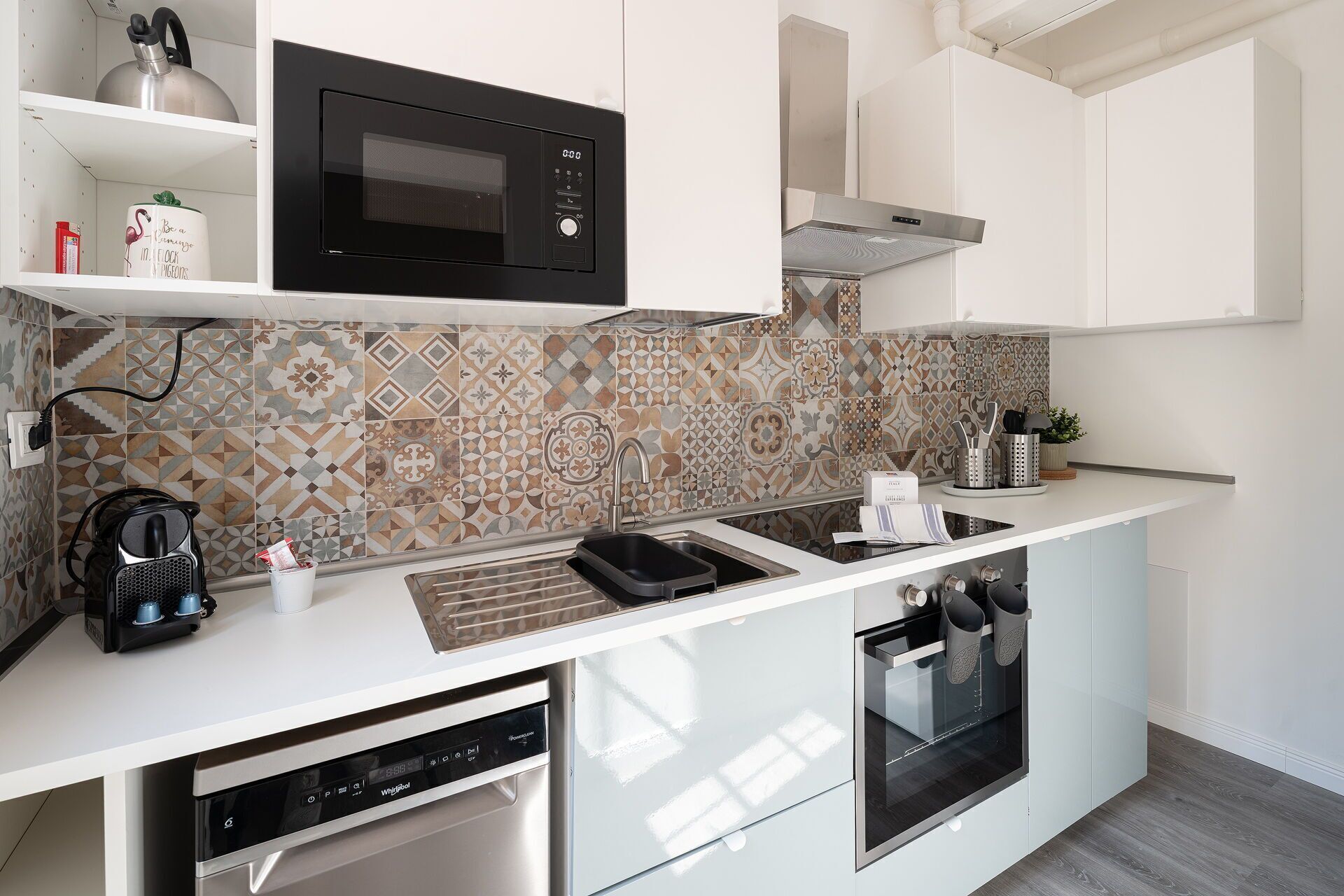 Réfrigérateur, four, plaque de cuisson, lave-vaisselle