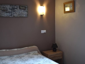 2 bedrooms
