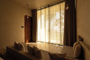 Double Room, Ocean View | Free minibar items, in-room safe, desk, laptop workspace