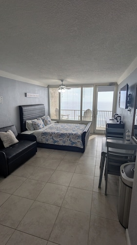 Beachfront Suite in Daytona Beach, FL with direct full ocean view!  5th Floor