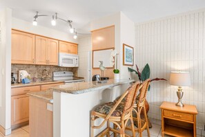 Fridge, oven, stovetop, coffee/tea maker