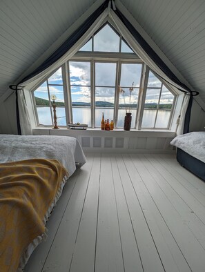 4 chambres, fer et planche à repasser, Wi-Fi, draps fournis