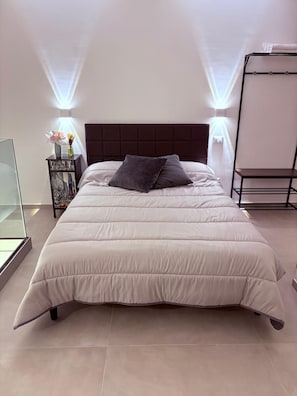 Internet, bed sheets
