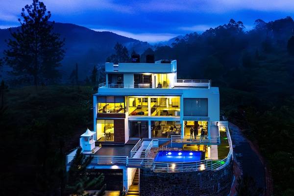 Fachada da propriedade