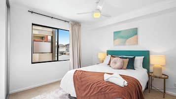 2 bedrooms, iron/ironing board, free WiFi, bed sheets