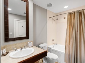 Hair dryer, towels - Luau I one-bedroom condo at Sandestin Golf and Beach Resort (Miramar Beach)