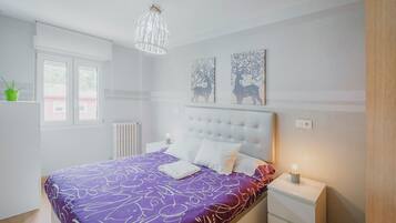 2 slaapkamers, een strijkplank/strijkijzer, wifi, beddengoed