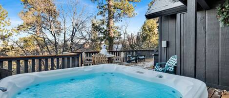 Tina de hidromasaje al aire libre