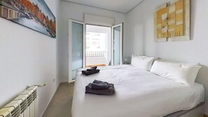 2 slaapkamers, een strijkplank/strijkijzer, gratis wifi, beddengoed