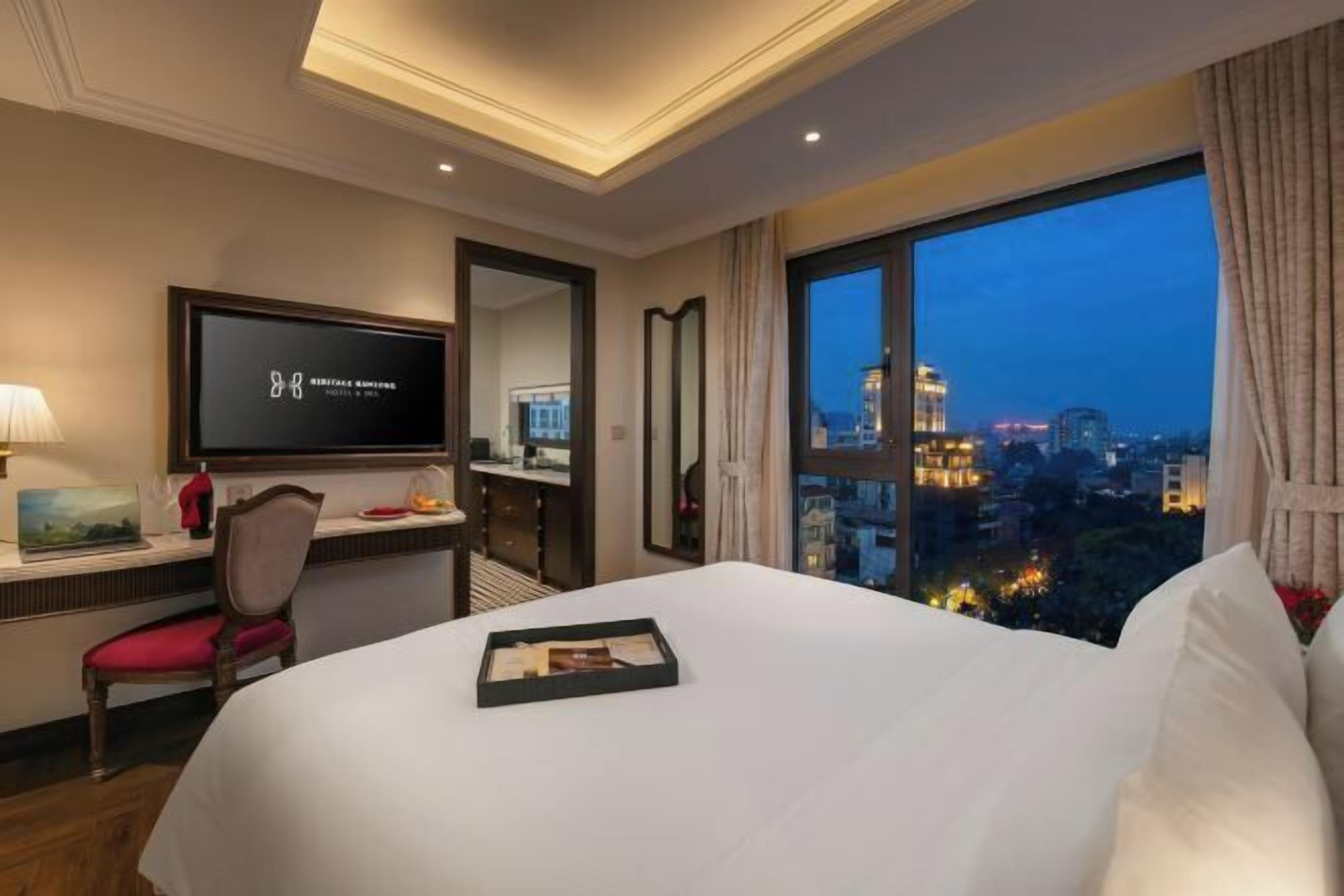 Minibar, in-room safe, iron/ironing board, free WiFi