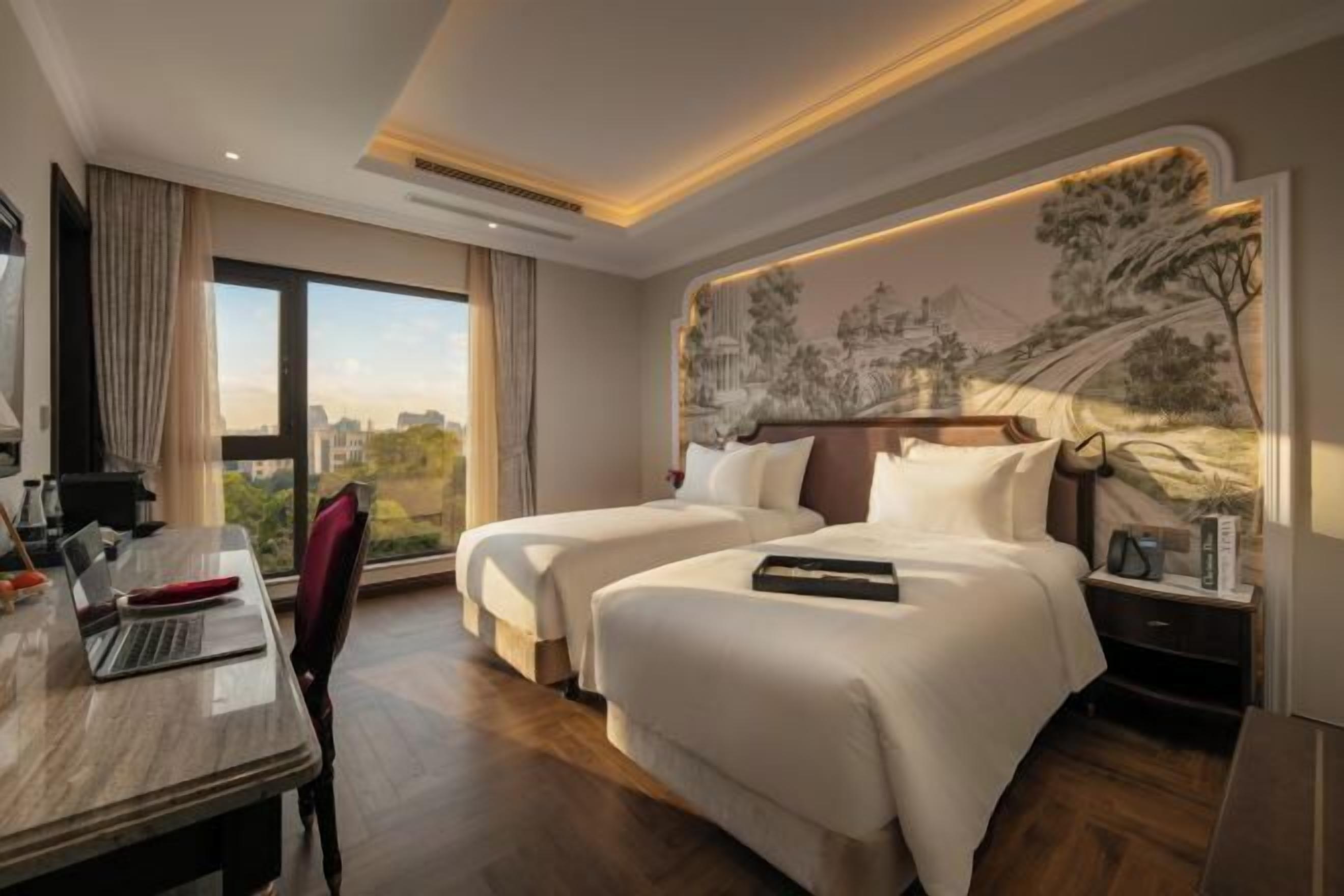 Minibar, in-room safe, iron/ironing board, free WiFi