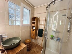 Hair dryer - Villa 3* - 6 guests - near Pontaillac beach (Royan)