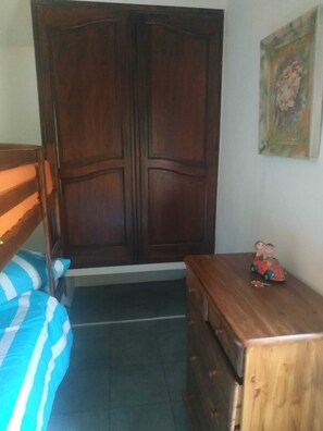 2 chambres, draps fournis