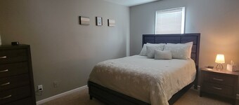 10min to Exit 9, I-77/3min to PCH/20min to 3 Universities/FastWiFi/FamPetFrndly!