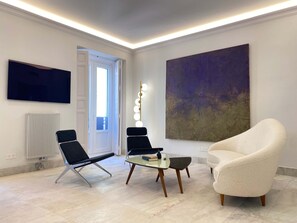 Room - Lovely 3BR Near Palacio Real (Madrid)