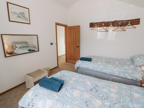 2 室のベッドルーム、客室ごとに異なる装飾、客室ごとに異なるインテリア、WiFi (無料)