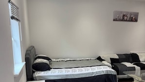 1 bedroom, iron/ironing board, free WiFi - Nice 1-bedroom apartment in Milton Keynes (Milton Keynes)