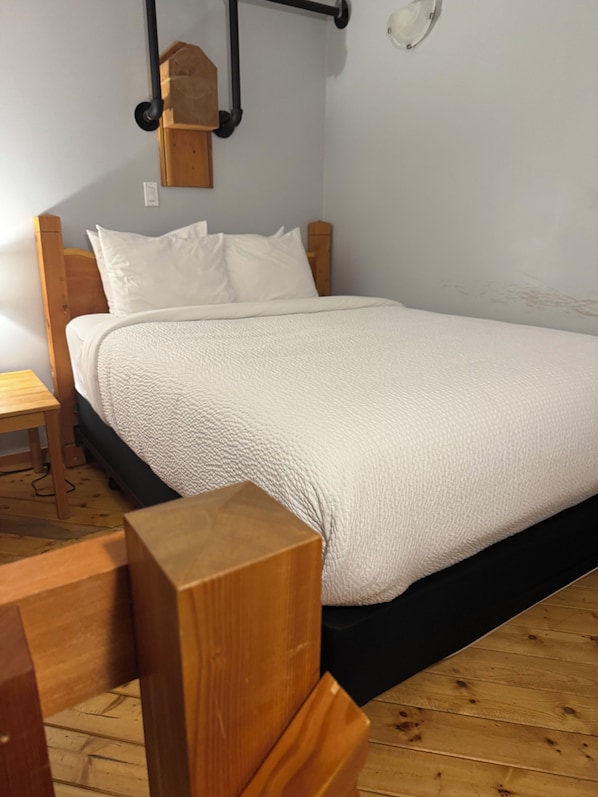 Room, Mountain View | Free WiFi