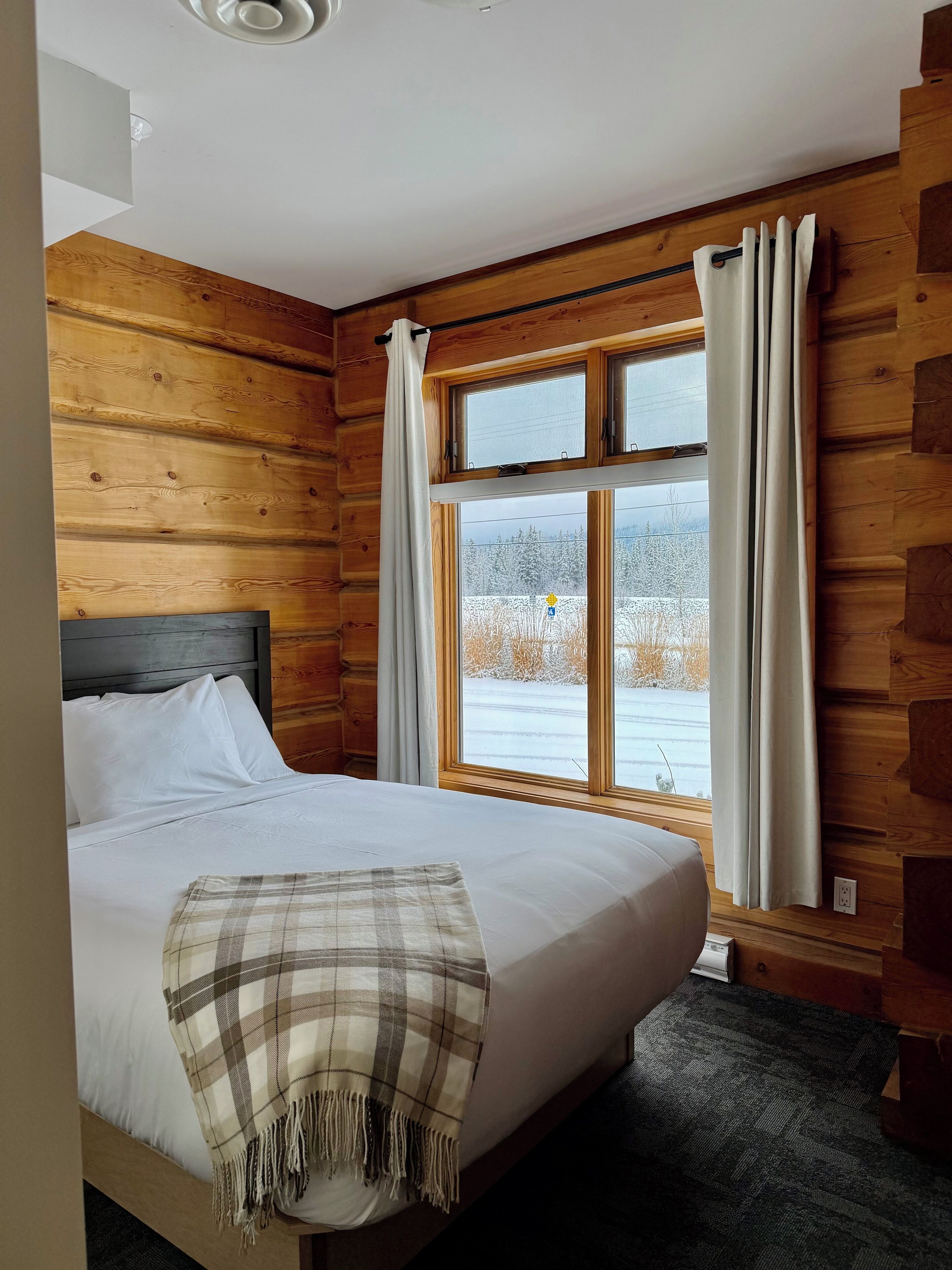 Phòng, 1 giường cỡ queen, quang cảnh núi | Bộ đồ giường cao cấp, chăn bông 