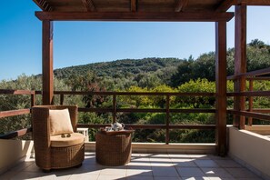 Villa | Balcón