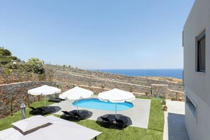 Family Villa | Terrace/patio - Villa Calissea (Agia Pelagia)