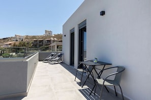 Vila Keluarga | Teras/patio