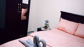 1 bedroom, iron/ironing board, WiFi, bed sheets