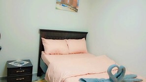 1 chambre, fer et planche à repasser, Wi-Fi, draps fournis