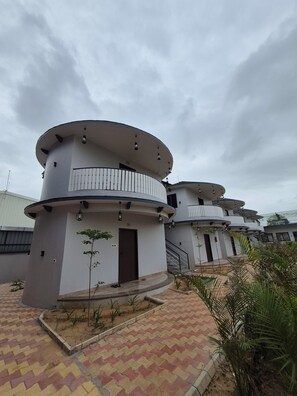 Executive Villa - HK RESORT (Bhuj)